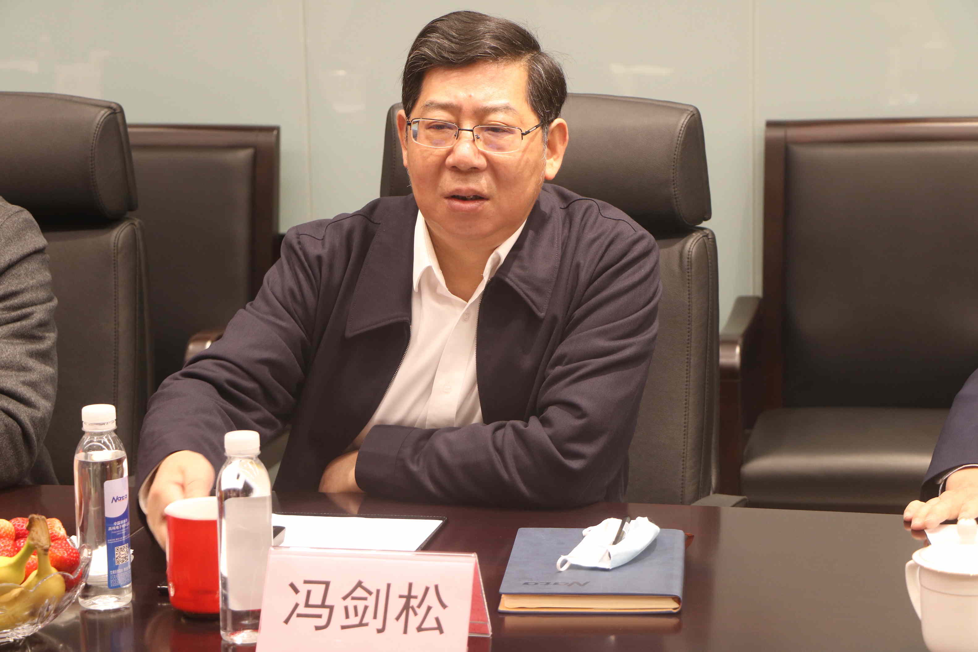  內蒙古烏蘭察布市委副書記、市長奇飛云調研南大光電(圖1)